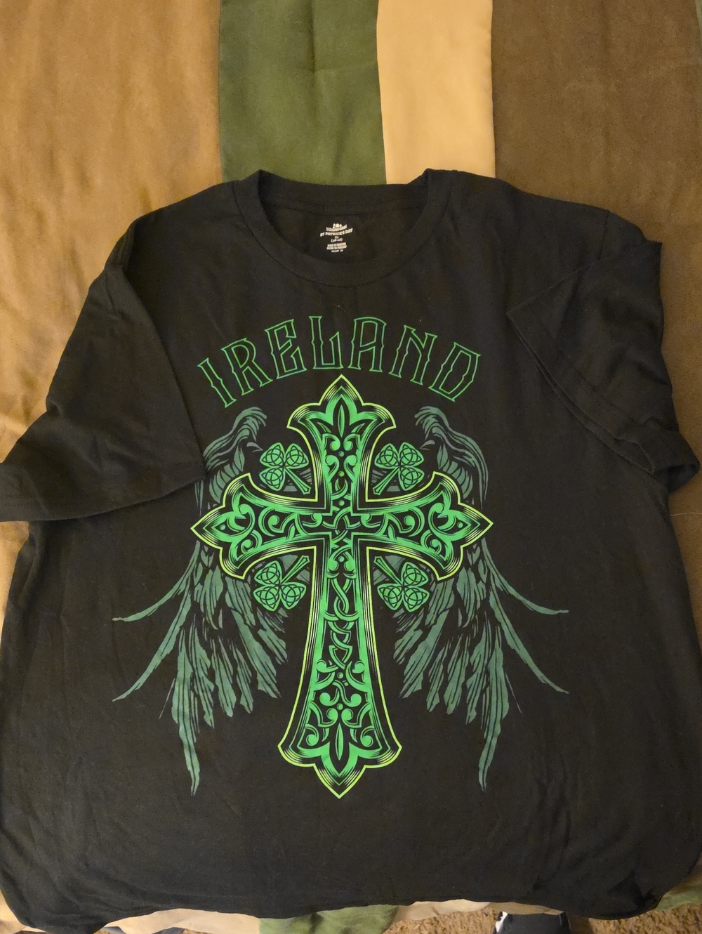 Ireland Graphic Tee - Black with Green Cross